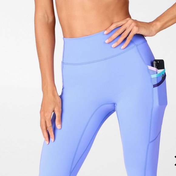 Fabletics Trinity midrise pant & Pia cropped top - Picture 6 of 16